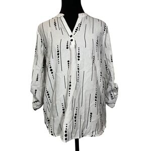 Cure Top‎ Blouse Small White Black Print 3/4 Sleeve Button Down Casual Career